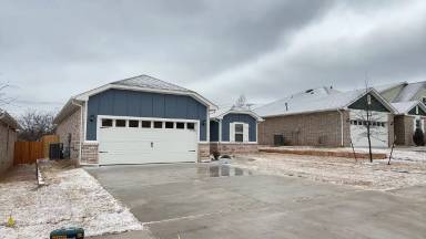 Main picture of 4308 NE 123rd St