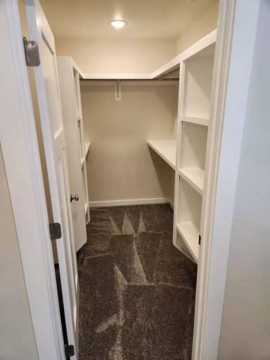 Main picture of 707 Black Diamond St