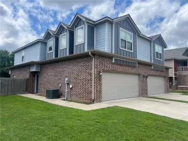 Main picture of 1225 N Sicily Ln