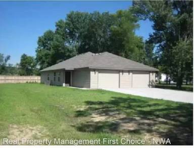 Main picture of 221 Carrigan Rd