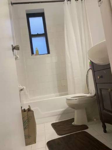 Main picture of 325 West 42nd St