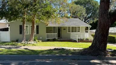 Main picture of 1090 Pine Bluff Dr
