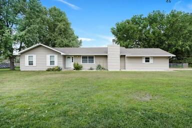 Main picture of 3500 River Bend Rd