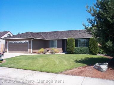 Main picture of 2405 Temple Dr