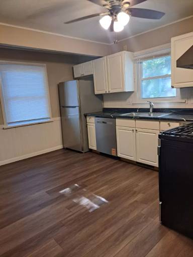 Main picture of 311 N Park Blvd
