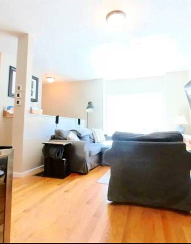 Main picture of 32 Ames Ave