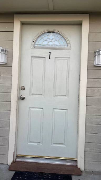 Main picture of 3833 Prospect Ave