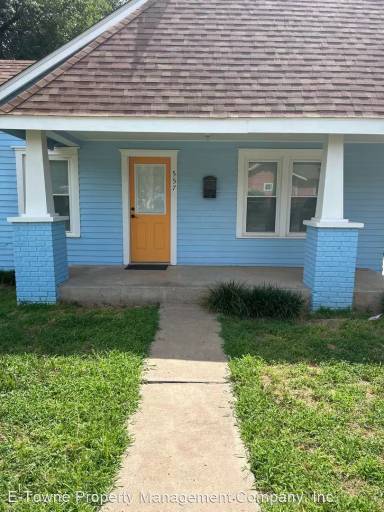 Main picture of 557 N Davis St