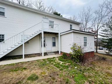 Main picture of 308 W Kivett St