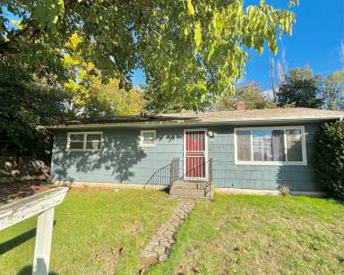 Main picture of 8447 S D St