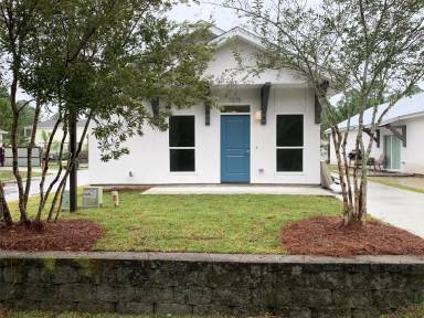 Main picture of 1589 Indian Woman Rd