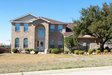 Main picture of 498 Crossland Dr