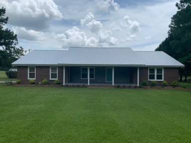 Main picture of 4051 Miley Ln