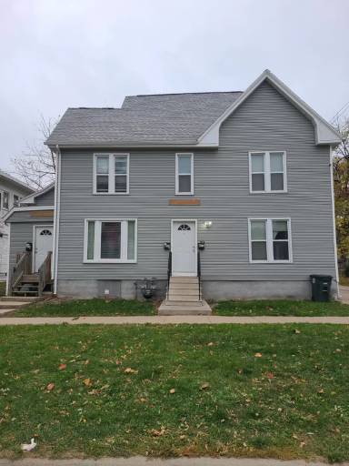 Main picture of 619 W 1st St