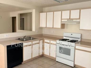 Main picture of 404 Desert Rock Dr SW
