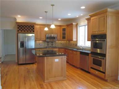 Main picture of 6 Carla Dr