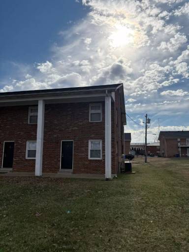 Main picture of 1725 Highland Way