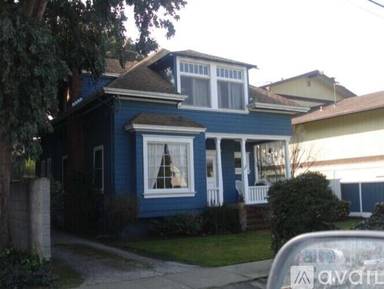 Main picture of 335 Highland Ave
