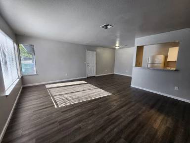Main picture of 2005 Fancy Oaks Dr