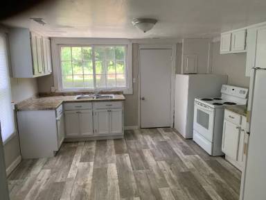 Main picture of 59 Hodges St