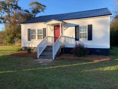 Main picture of 200 Koonce Fork Rd