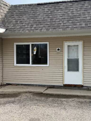 Main picture of 3850 N Shore Dr