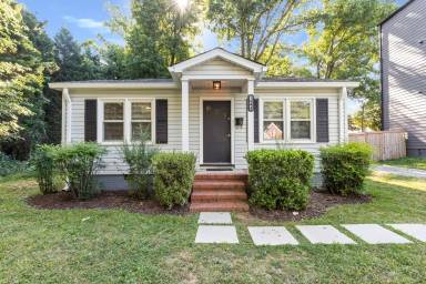 Main picture of 1644 Longfellow St