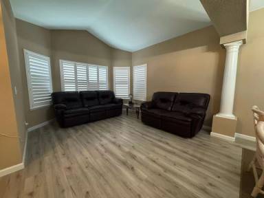 Main picture of 9056 Acorn Ridge Cir