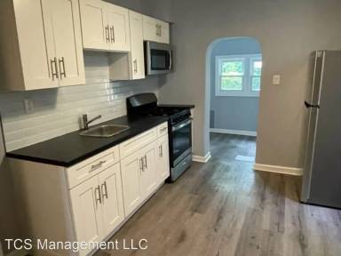 Main picture of 5444 Merion Ave
