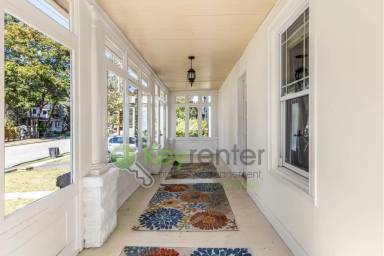 Main picture of 52 Magnolia Ave