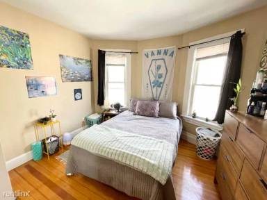 Main picture of 24 Willis St