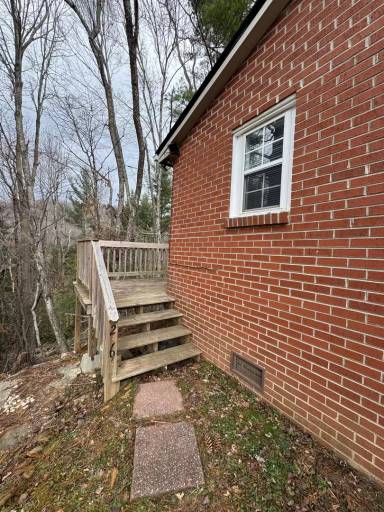 Main picture of 219 Dusty Rd