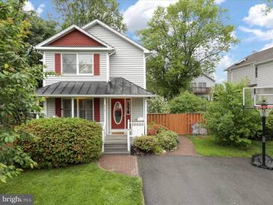 Main picture of 8324 2nd Ave