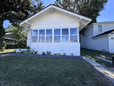 Main picture of 3034 Rayford St
