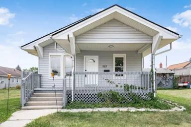 Main picture of 527 Helen St