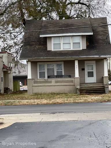 Main picture of 721 S Holland Ave