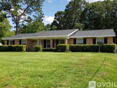 Main picture of 6163 Challen Cir S