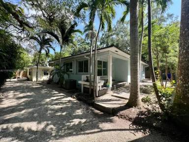 Main picture of 3547 Loquat Ave