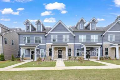 Main picture of 1057 N Main St