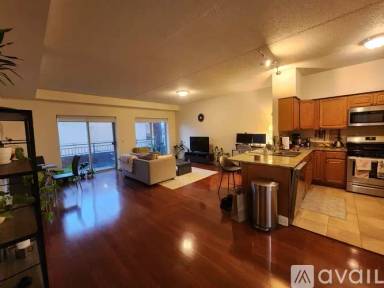 Main picture of 2318 N Milwaukee Ave