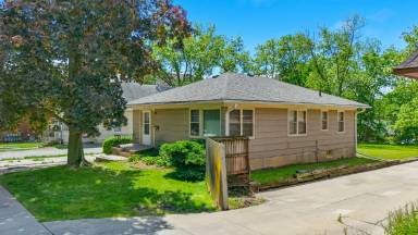 Main picture of 35 Lincoln Ave