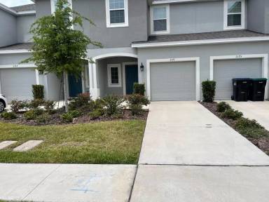 Main picture of 2167 Crystal Bell St