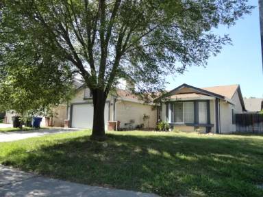 Main picture of 961 Dondra Way