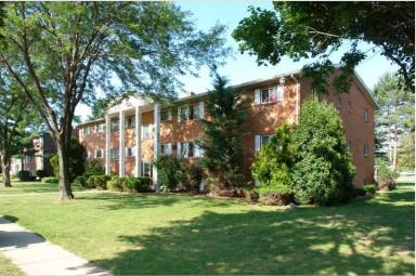 Main picture of 902 E Sturgis St