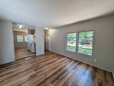 Main picture of 1800 SE 185th Ct