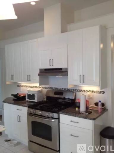 Main picture of 118 Pond St