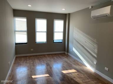 Main picture of 4625 S Drexel Blvd