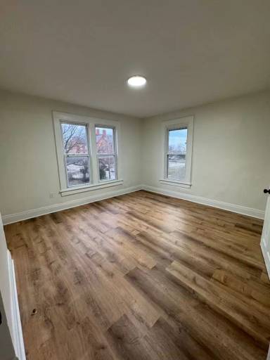 Main picture of 284 E Hudson St
