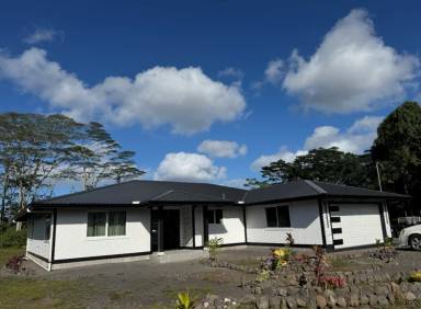 Main picture of 15 18th Ave