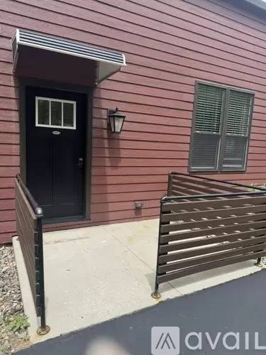 Main picture of 24 Beacon St